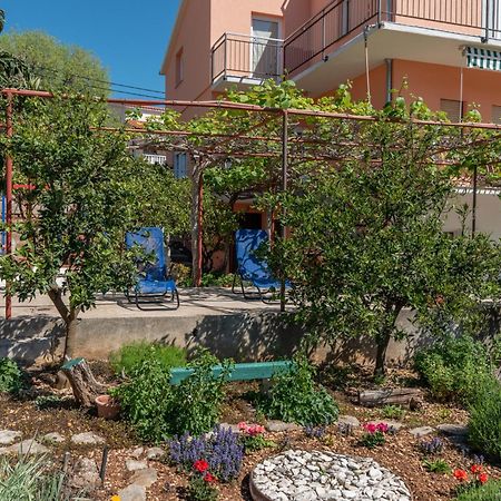 Apartments Villa Bella Vista Seget Trogir Exterior foto