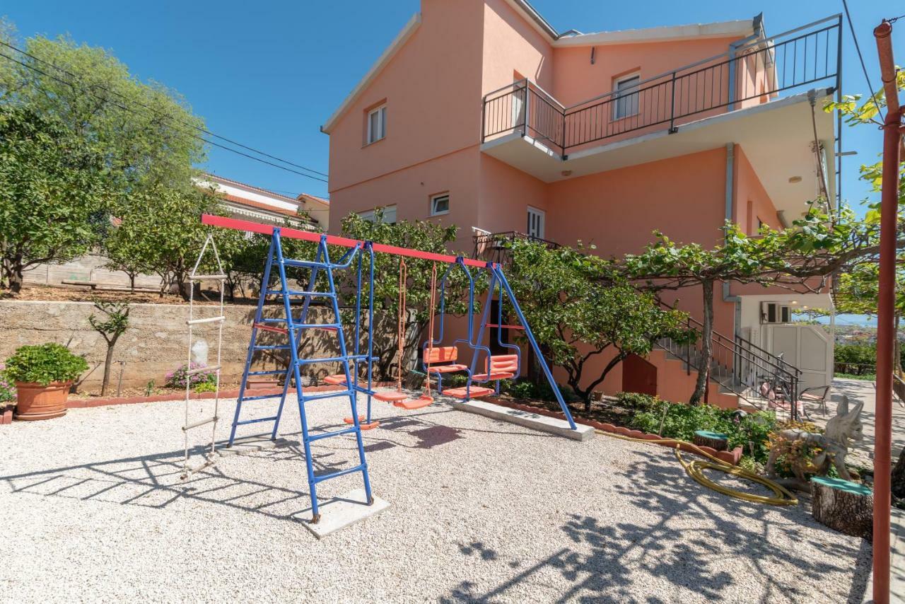 Apartments Villa Bella Vista Seget Trogir Exterior foto